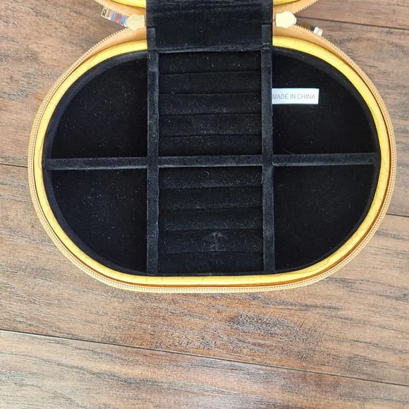 Moc Croc Medium Size Jewelry Case Yellow Zip Around Velvet Lined - Picture 9 of 10